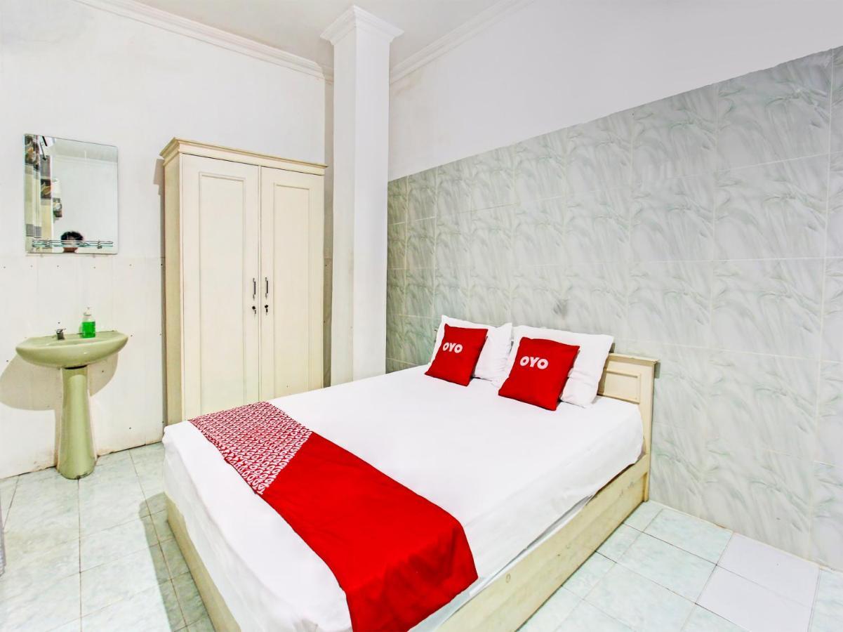 Oyo 3741 Mutiara Syariah 1 Hotel Mataram Exterior photo