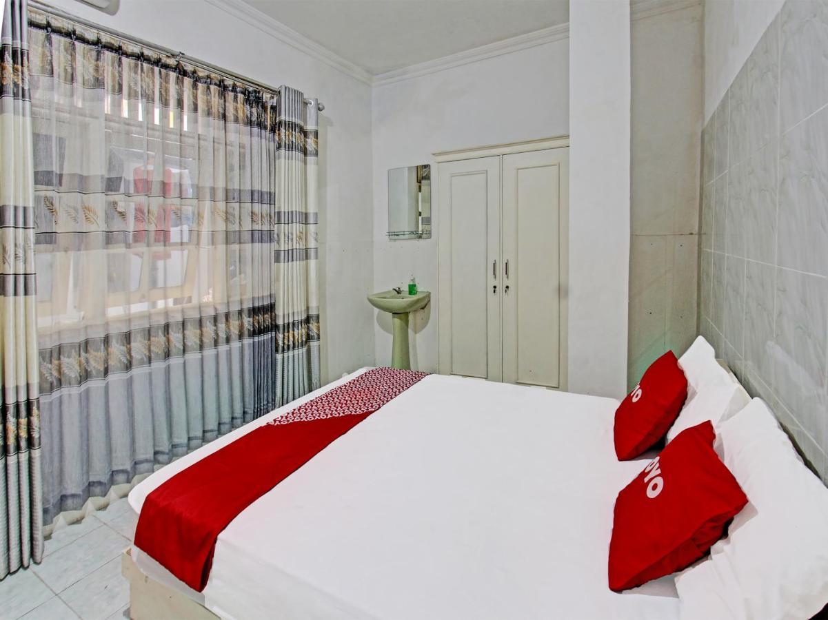 Oyo 3741 Mutiara Syariah 1 Hotel Mataram Exterior photo